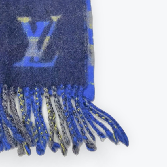 Auth Louis Vuitton Logo Plaid Blues Wool Cashmere scarf - Picture 4 of 10
